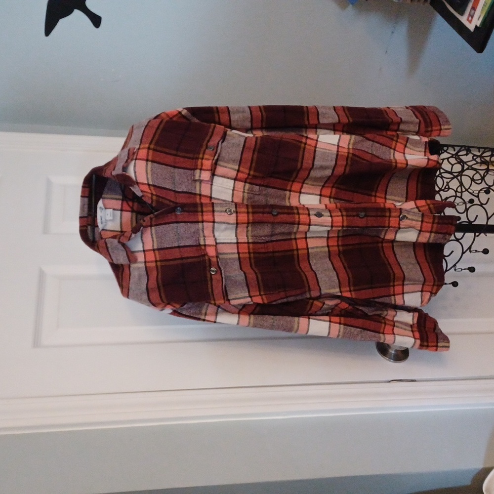 Womens two pocket flannel shirt